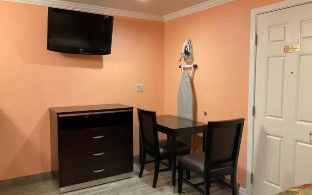 photo 2 of Budget Motel