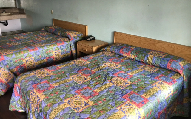 photo 4 of Budget Motel