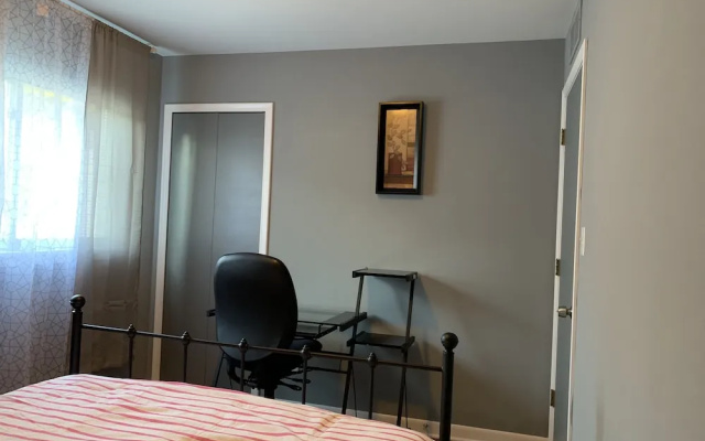 photo 3 of Budget Room in Livonia Guest House