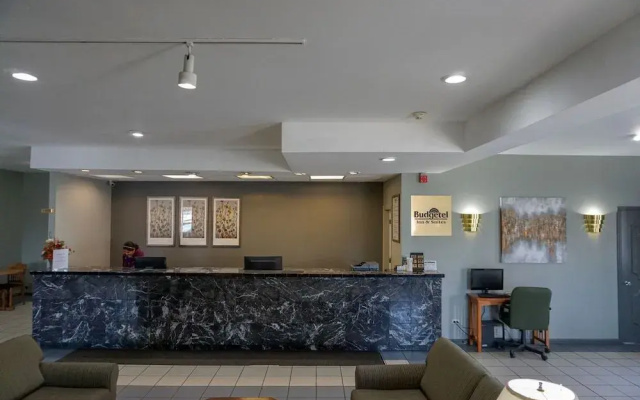 photo 2 of Budgetel Inn Glen Ellyn
