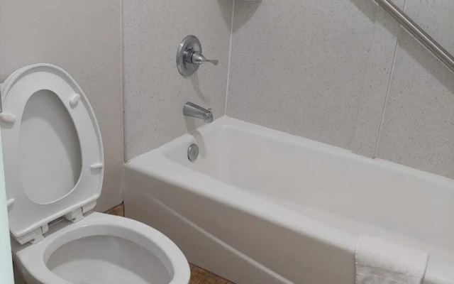 photo 2 of Budgetel Inn & Suites