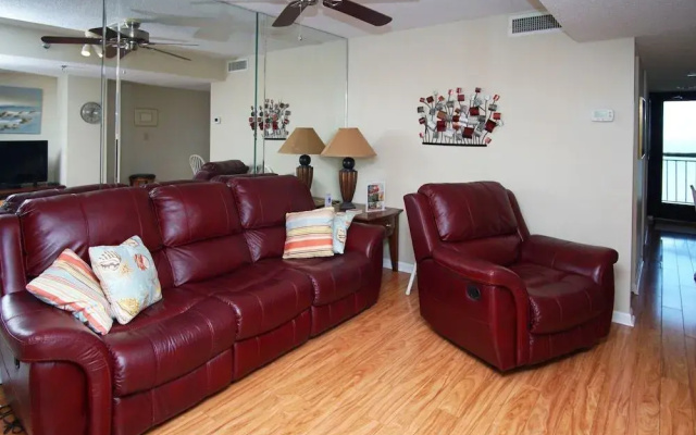 photo 3 of Buena Vista Plaza 1103 by RedAwning