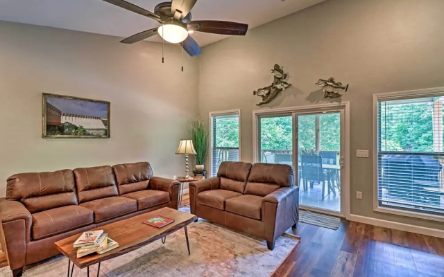 photo 2 of Bull Shoals Condo Retreat ~ 1 Mi to Marina!