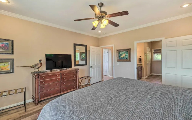photo 2 of Bull Shoals Retreat w/ Panoramic River Views!