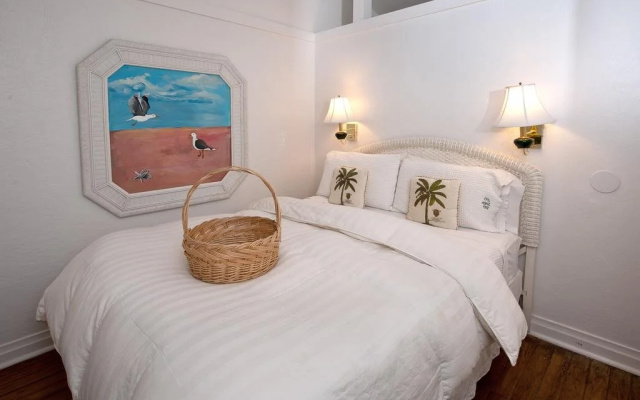 photo 2 of Bungalow Beach Resort
