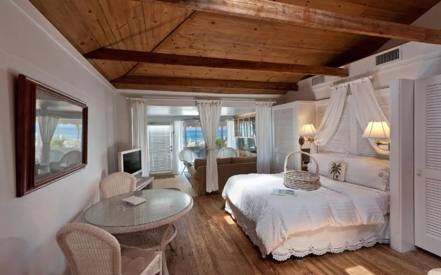 photo 3 of Bungalow Beach Resort