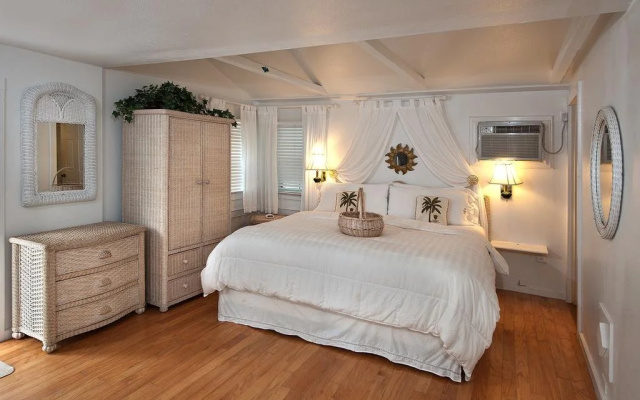 photo 4 of Bungalow Beach Resort