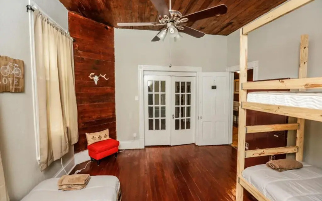 photo 5 of Bunkwood Hostel