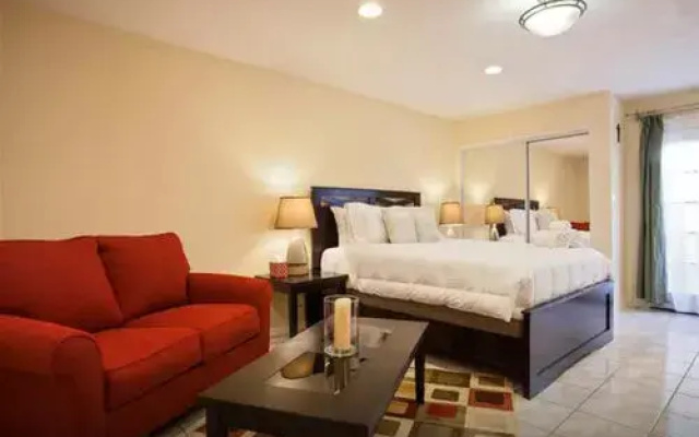 photo 3 of Burbank Spectacular Apt. Suite