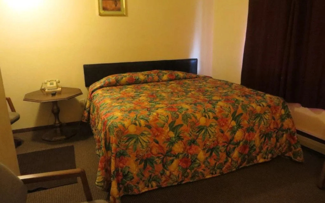 photo 4 of Burkewood Inn