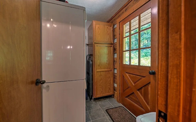 photo 4 of Busbee Cabin - 3 Br Cabin