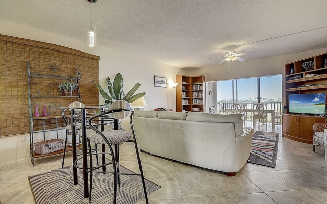 photo 2 of Buttonwood Bliss 2 Bedroom Condo by RedAwning