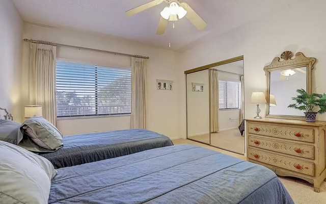 photo 4 of Buttonwood Bliss 2 Bedroom Condo by RedAwning