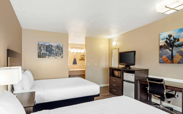 photo 3 of Best Western China Lake Inn