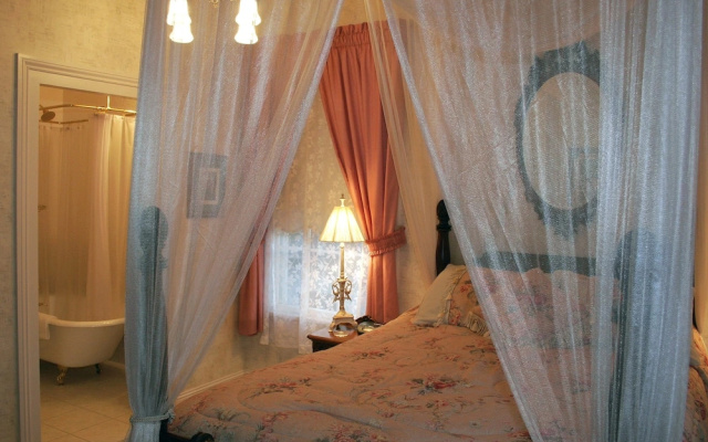 photo 5 of Bybee's Historic Inn