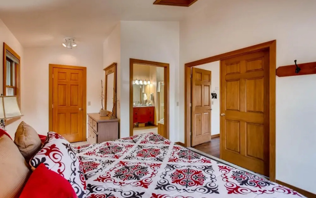 photo 4 of Black Canyon Inn Unit C6