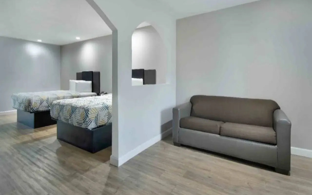 photo 4 of Motel 6 Houston, TX - I-10 West