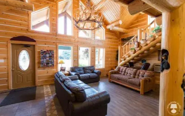 photo 4 of Cabin Creek Inn