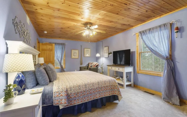 photo 4 of Cabin in the Cove