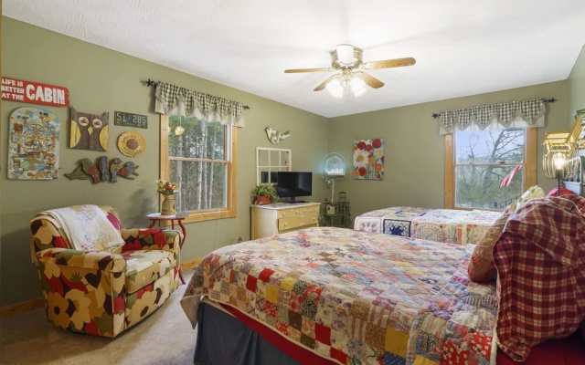 photo 5 of Cabin in the Cove