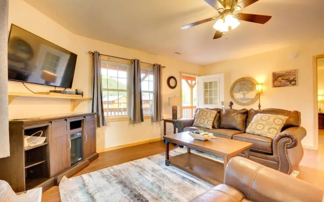 photo 4 of Smoky Mountain Cabin w/ Hot Tub & River Views!