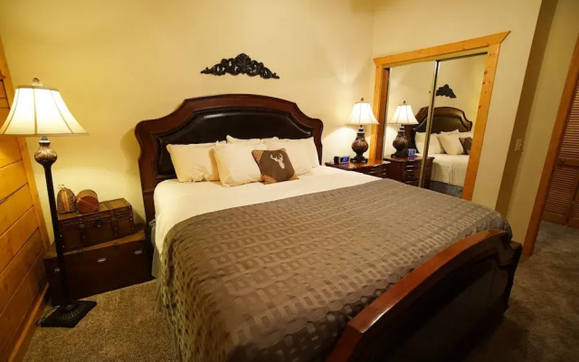 photo 2 of Cabins At Grand Mountain By Thousand Hills Resort