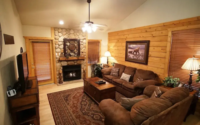 photo 3 of Cabins At Grand Mountain By Thousand Hills Resort