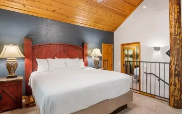 photo 3 of Cabins at Grand Mountain by Thousand Hills Vacations, Branson, USA