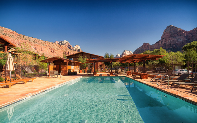 photo 3 of Hotel Cable Mountain Lodge