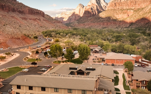 photo 5 of Hotel Cable Mountain Lodge