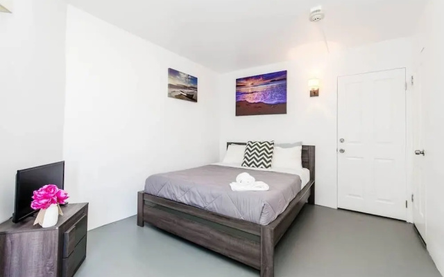 photo 4 of Cabrillo Apartments