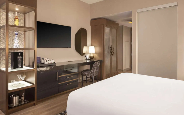 photo 3 of Caesars Republic Scottsdale, a Hilton Hotel