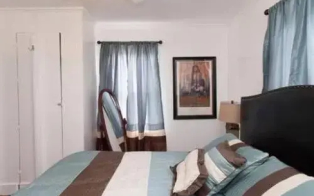 photo 3 of Cajun Hostel II
