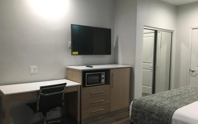 photo 2 of Cali Inn