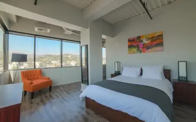 photo 4 of California Tower