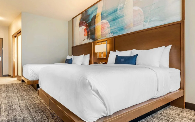photo 3 of Cambria Hotel Bettendorf Quad Cities