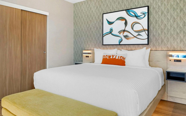 photo 3 of Cambria Hotel Burbank Airport