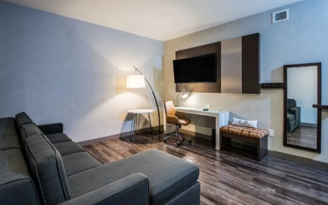 photo 4 of Cambria Hotel And Suites North Scottsdale Desert Rid