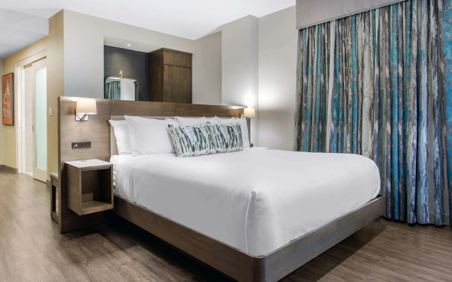photo 4 of Cambria Hotel Philadelphia Downtown - Center City