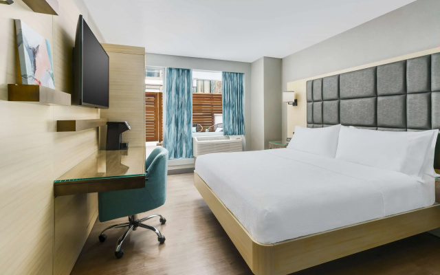 photo 4 of Hilton Garden Inn New York Times Square North