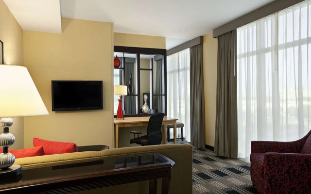 photo 2 of Holiday Inn Express Miami Airport Blue Lagoon Area, an IHG Hotel