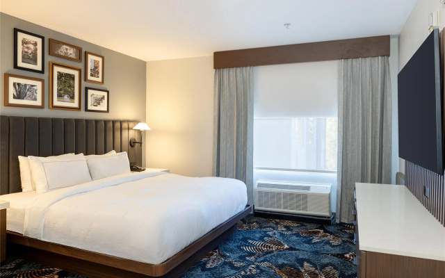 photo 3 of DoubleTree by Hilton Hotel Savannah Airport