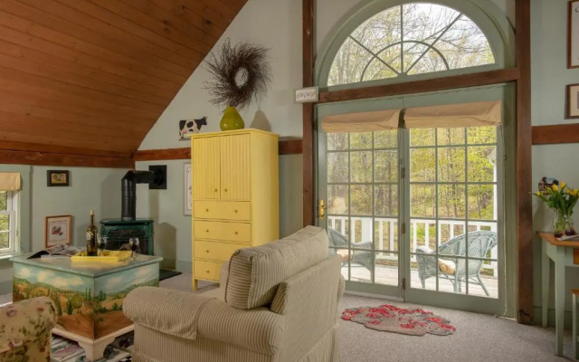 photo 3 of Camden Maine Stay Inn