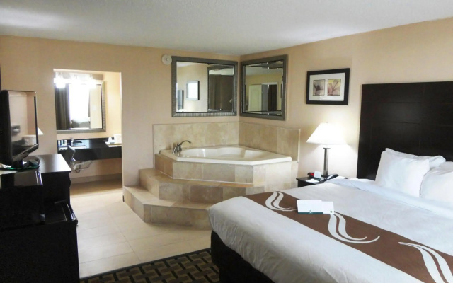 photo 3 of Quality Inn Pasadena - Houston East