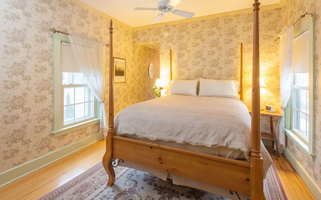 photo 3 of Camden Windward House