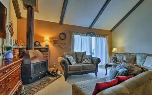 photo 3 of Camelback Mtn Near Ski/Zip Line/Aquatopia Waterpark 3Br 3Ba Townhome
