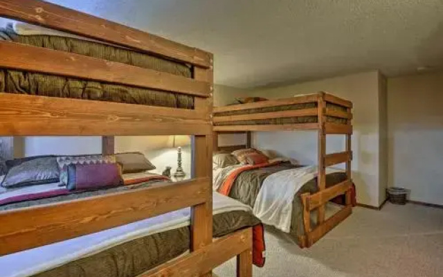 photo 5 of Camelback Mtn Near Ski/Zip Line/Aquatopia Waterpark 3Br 3Ba Townhome