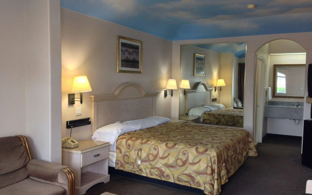 photo 2 of Camelot Inn  Suites McCarty