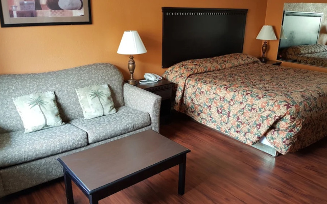 photo 4 of Camelot Inn