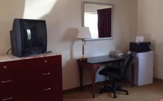 photo 2 of Cameo Motel - Portland
